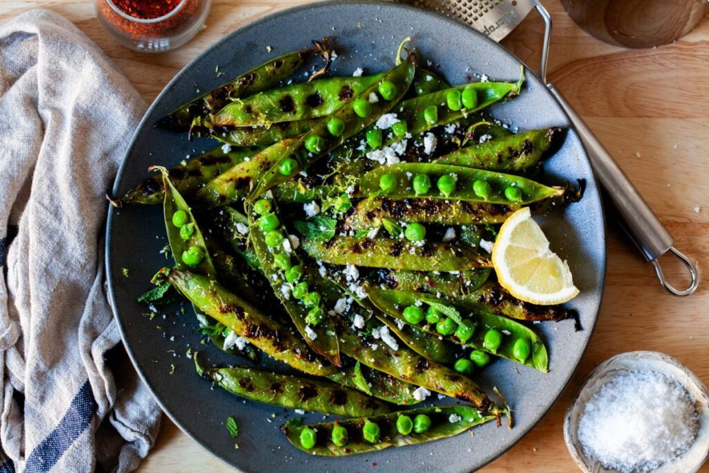 blistered-peas-in-the-pod-with-lemon-and-salt