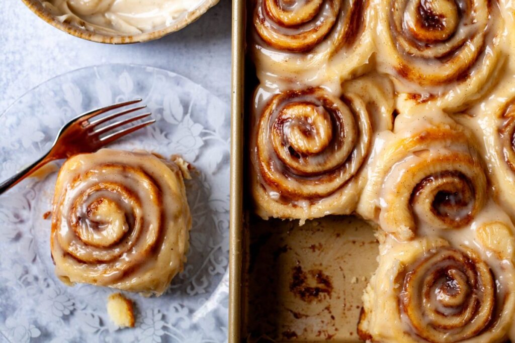 easiest-cinnamon-rolls